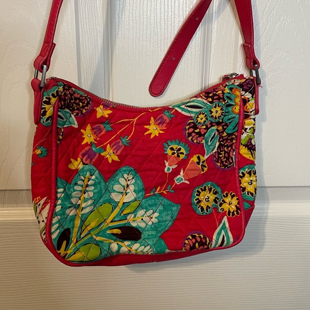 Vera Bradley retired Summer 2017 ‘Rumba’ mini Vivian crossbody bag EUC - Picture 4 of 13